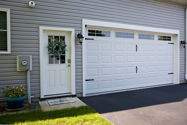 24/7 Emergency Garage Door Panel Replacement experts in Archdale, NC